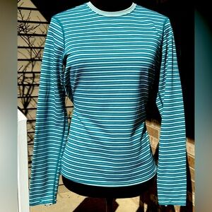 NWOT PATAGONIA sS Polartec top-Teal/mint striped-soft & cozy